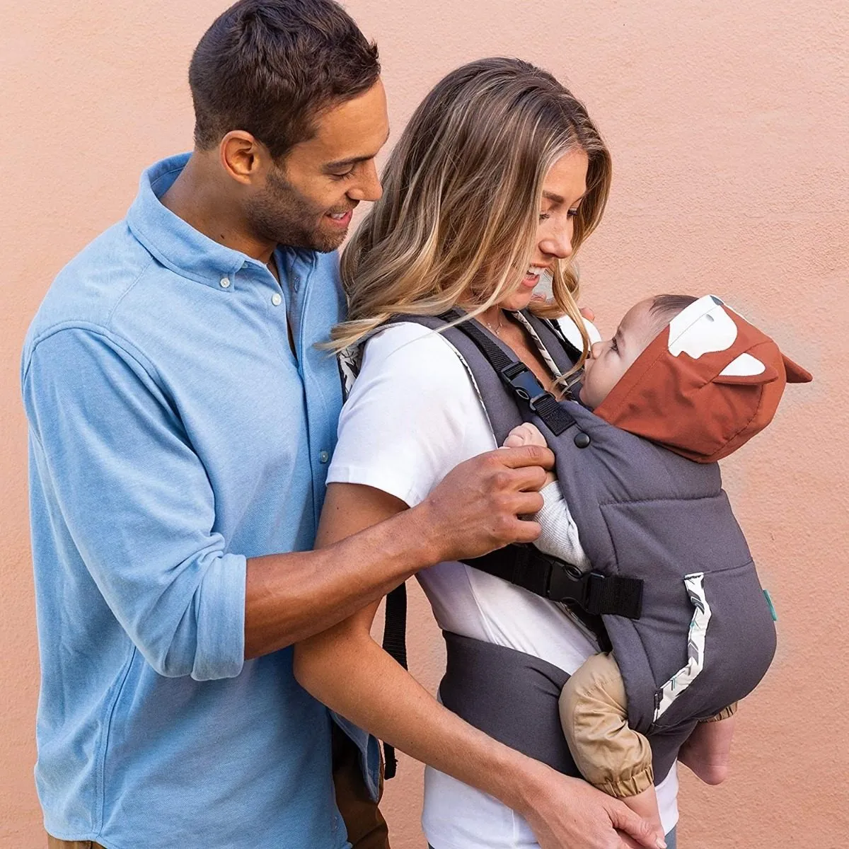 Cargador Ergonómico con Capucha