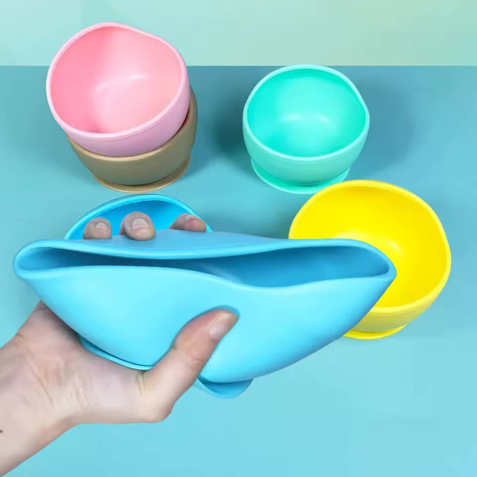 Bowl de Silicona Antiderrame con Chupa – ¡Comidas sin desastres!
